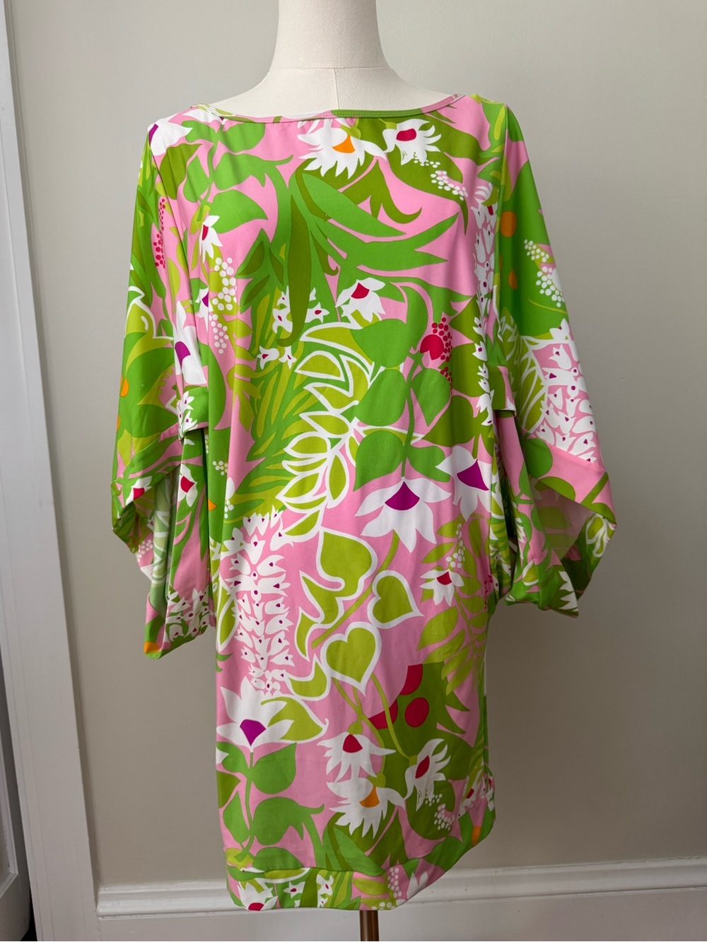 Trina Turk La Palma Tunic Swim Cover-Up Dress – Size Medium – Pink/Green. NWT
